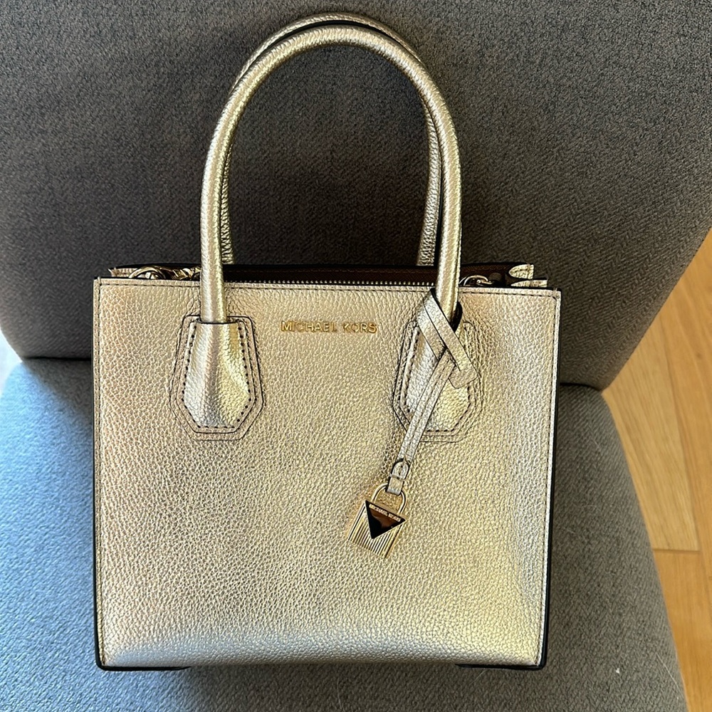 Michael Kors Gold Crossbody NWOT